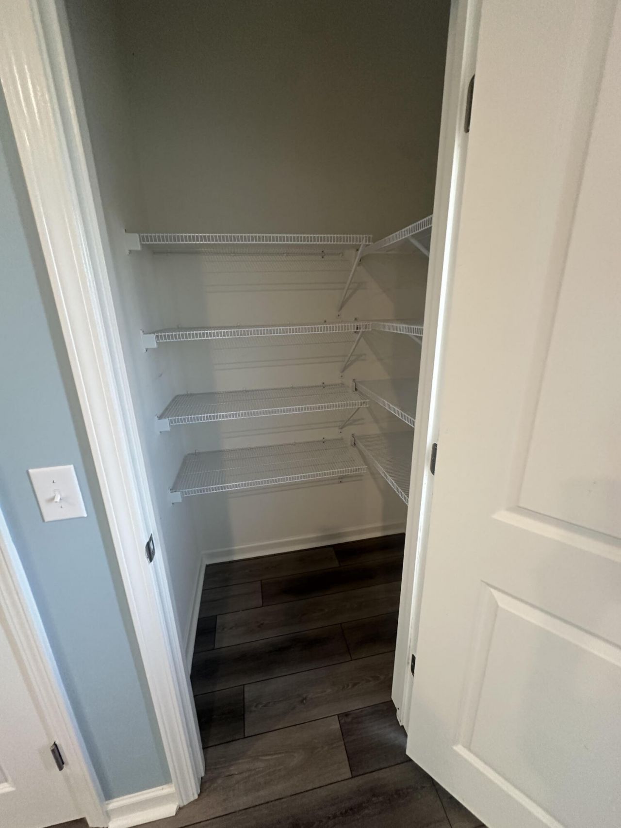 426 Pender Woods Drive Photo 9