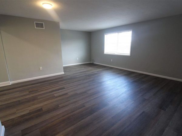 2561 NW 135th Street, Unit 10, Miami, FL 33167