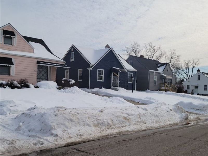 4413 Ingleside Road, Cleveland, OH 44128 Photo 2