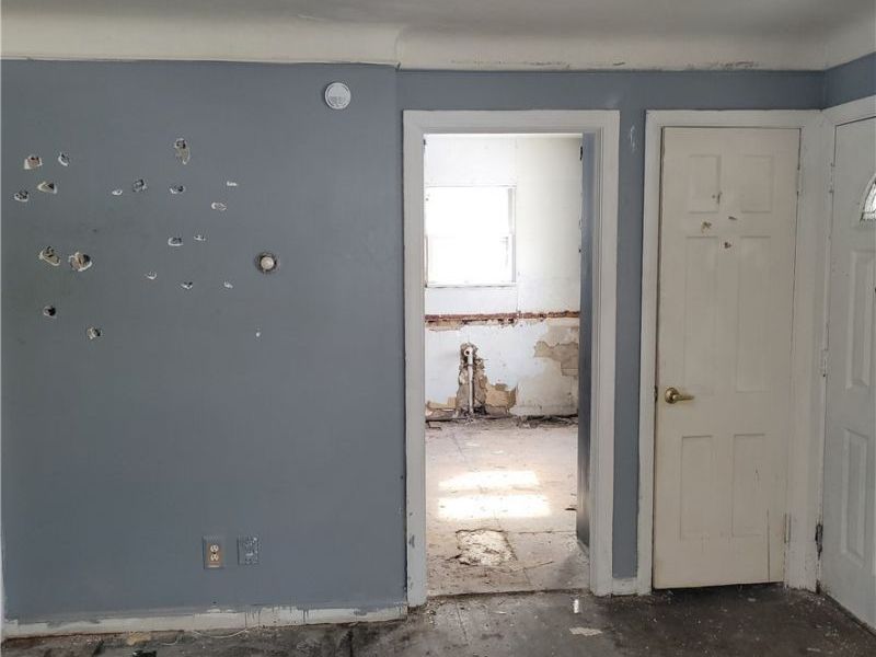 4413 Ingleside Road, Cleveland, OH 44128 Photo 6