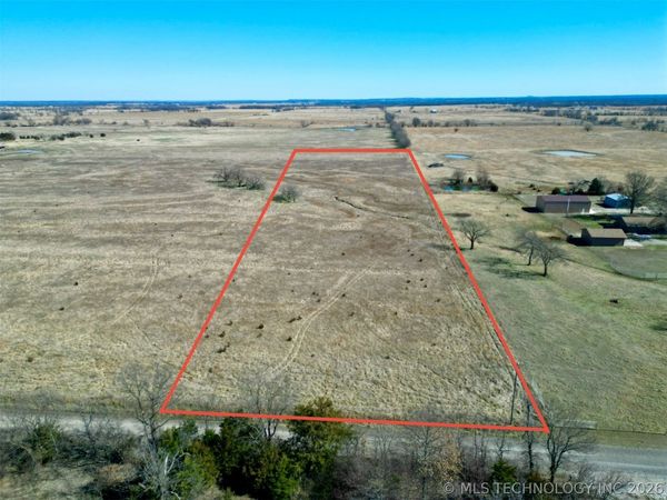 7 214th Street , Haskell, OK 74436