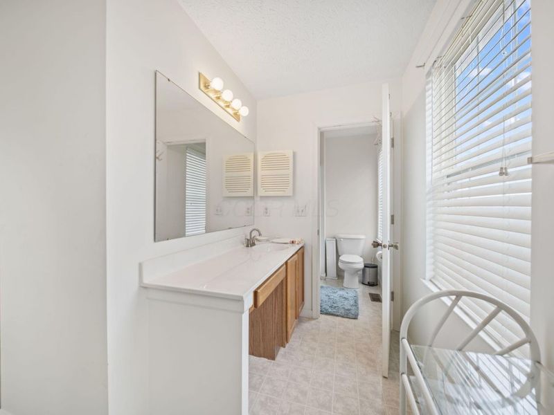 1335 Hafton Woods Drive, Columbus, OH 43204 Photo 16