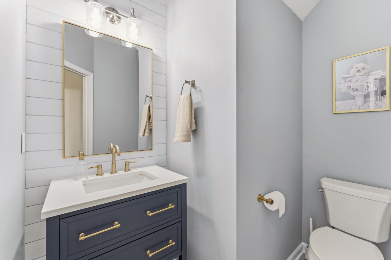 1716 Alan Brooke Drive Photo 10