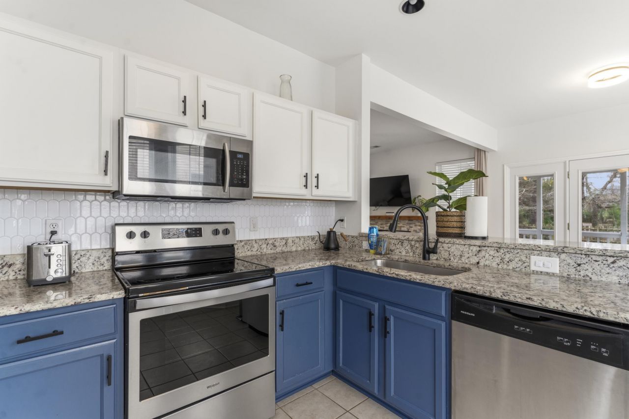 1716 Alan Brooke Drive Photo 17