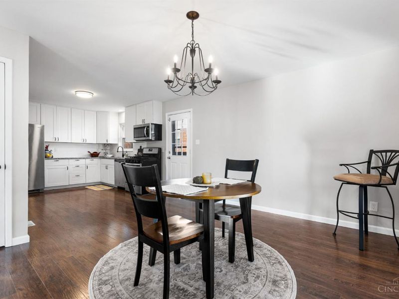 5448 Robert Avenue, Green Township, OH 45248 Photo 12