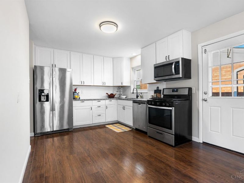 5448 Robert Avenue, Green Township, OH 45248 Photo 13