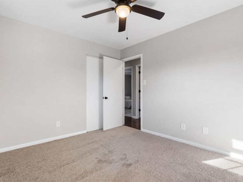 5448 Robert Avenue, Green Township, OH 45248 Photo 23