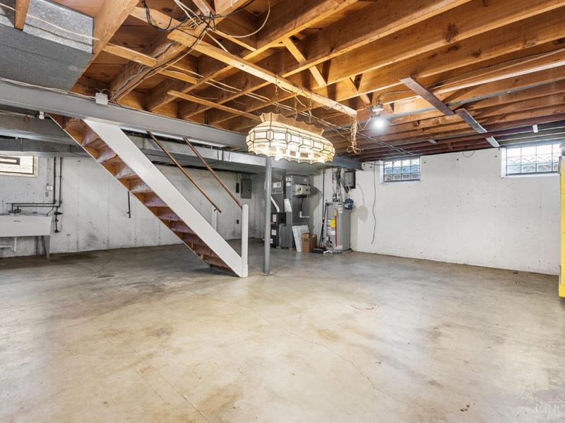 5448 Robert Avenue, Green Township, OH 45248 Photo 27