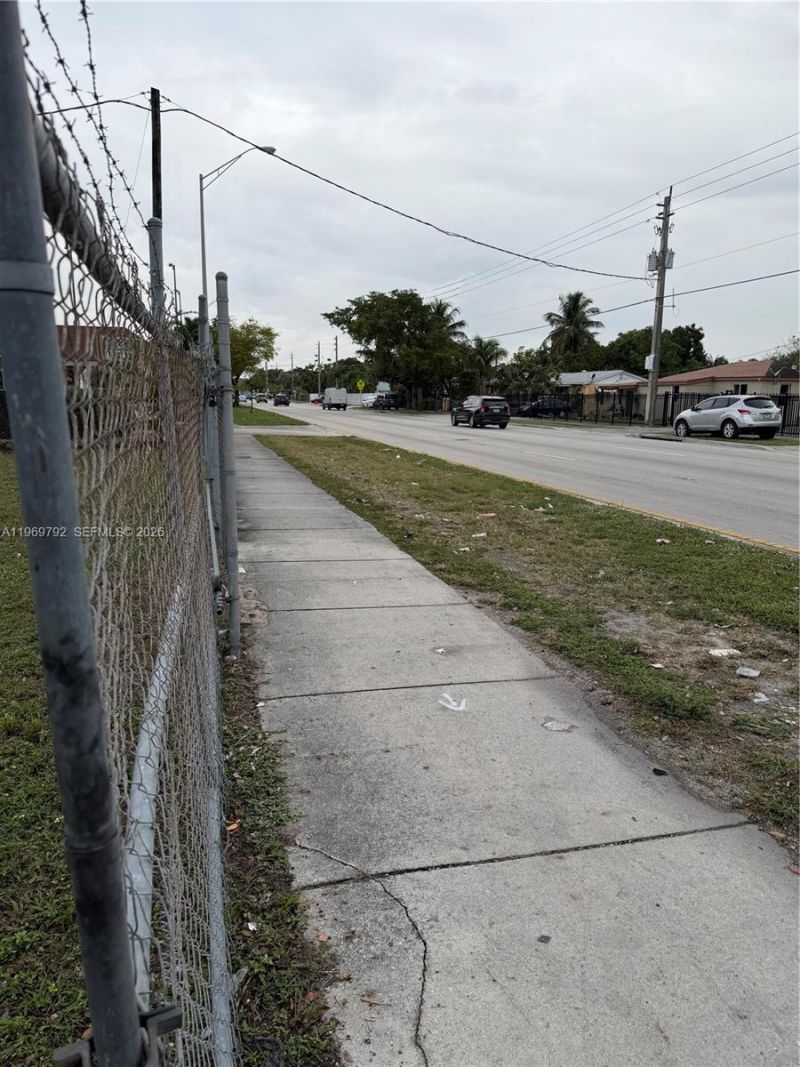 752 Opa Locka Blvd, Miami, FL 33168 Photo