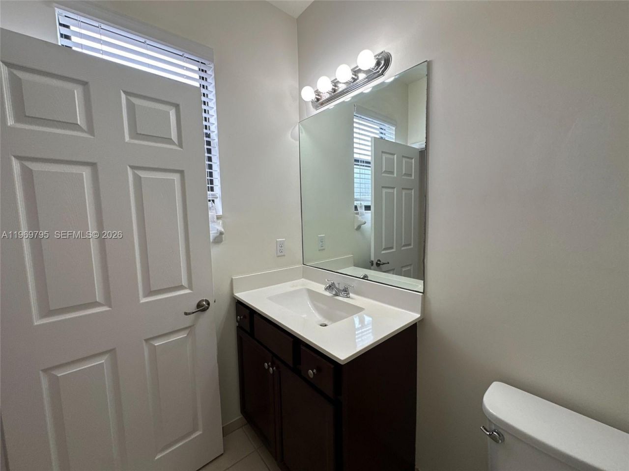 9374 W 32nd Ln, Hialeah, FL 33018 Photo