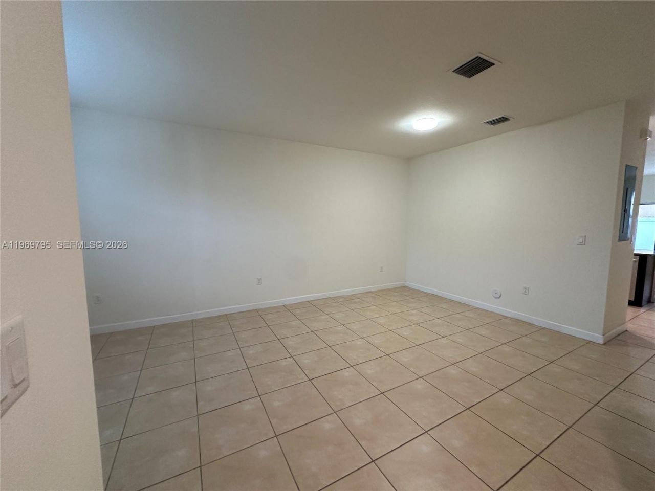 9374 W 32nd Ln, Hialeah, FL 33018 Photo