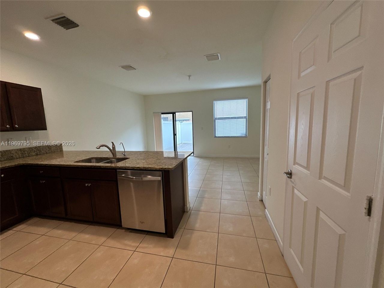 9374 W 32nd Ln, Hialeah, FL 33018 Photo