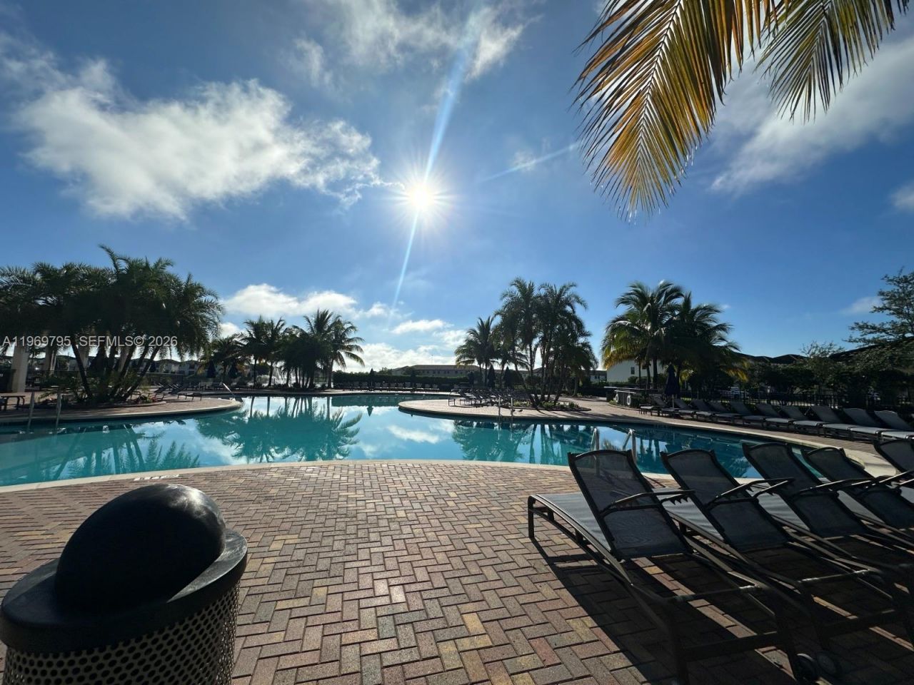 9374 W 32nd Ln, Hialeah, FL 33018 Photo