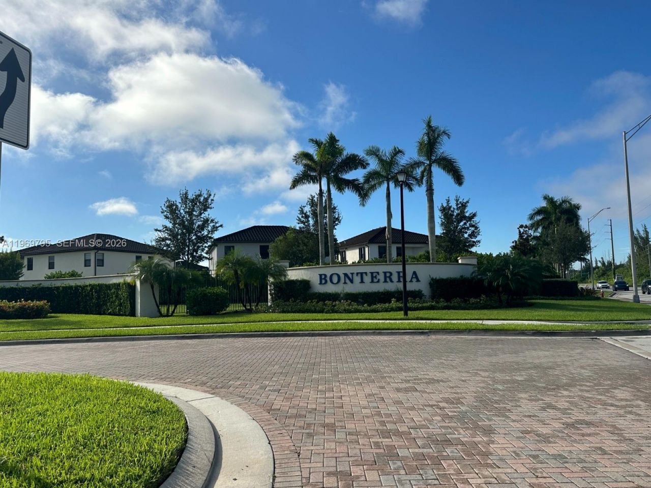 9374 W 32nd Ln, Hialeah, FL 33018 Photo