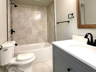 15034 Island Drive, Sterling Heights, MI 48313