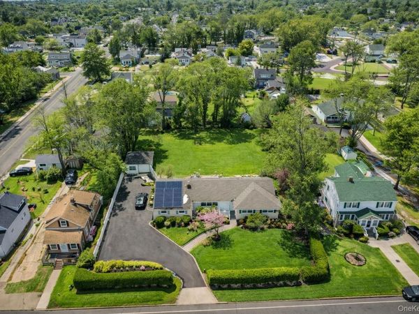 68 Washington Avenue, Patchogue, NY 11772