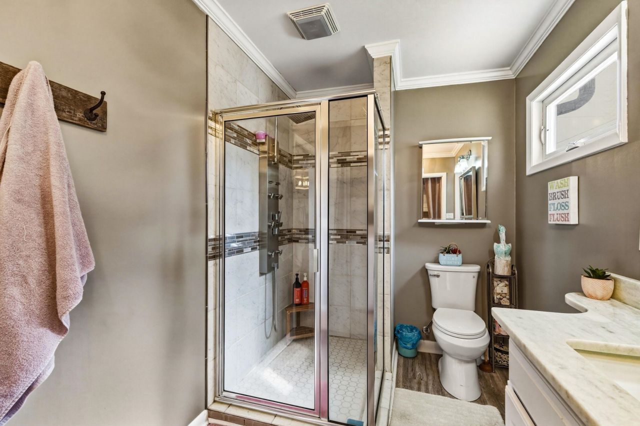 3639 Cactus St. Photo 13