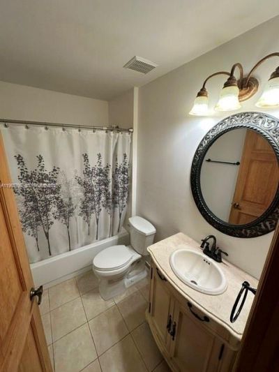 14611 Balgowan Rd, Unit 204-1, Miami Lakes, FL 33016 Photo