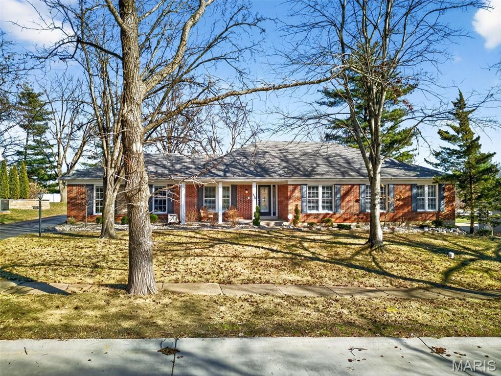 416 Caprice Gardens Court, Ballwin, MO 63011 Main Photo