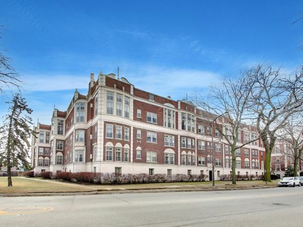 480 Sheridan Road, Unit 3, Evanston, IL 60202