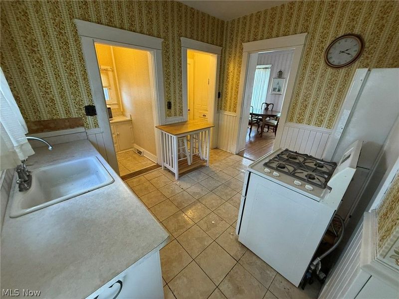 148 North Avenue NW, New Philadelphia, OH 44663 Photo 4