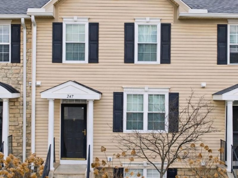 247 Oxford Oak Drive, Blacklick, OH 43004 Photo 1