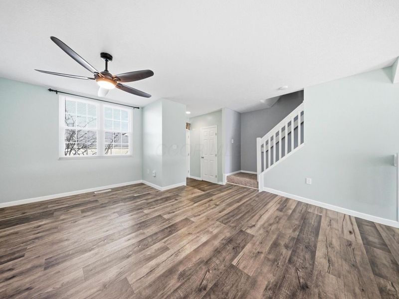 247 Oxford Oak Drive, Blacklick, OH 43004 Photo 3