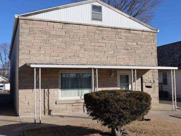 160 N Kennedy Drive, Bradley, IL 60915