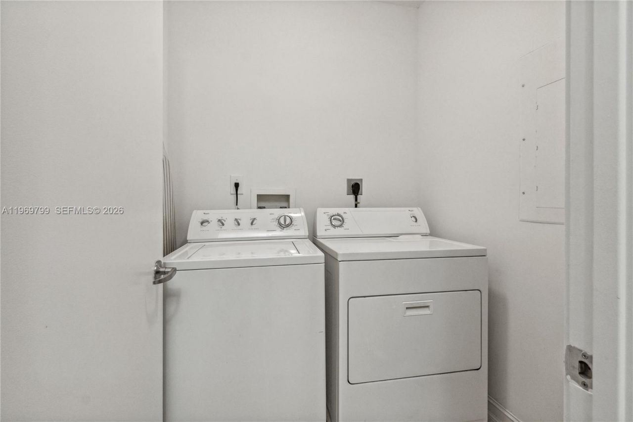 18101 Collins Ave , Unit 704, Sunny Isles Beach, FL 33160 Photo