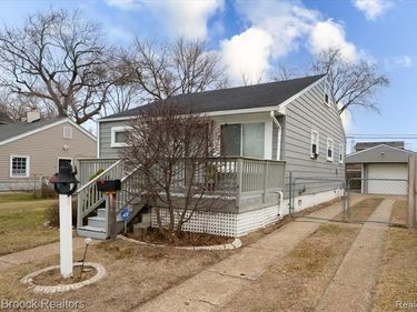 2944 Wolcott Street, Ferndale, MI 48220