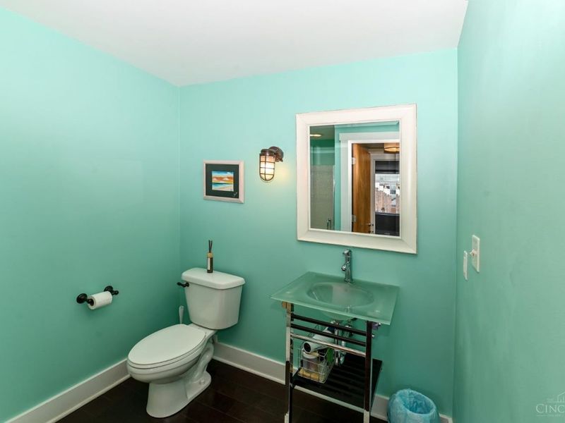 353 W Fourth Street, Cincinnati, OH 45202 Photo 28