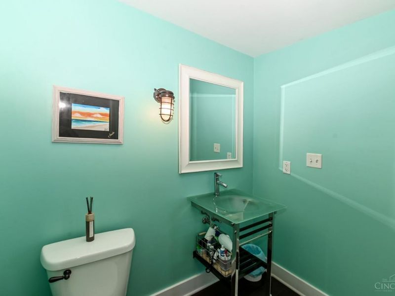 353 W Fourth Street, Cincinnati, OH 45202 Photo 29