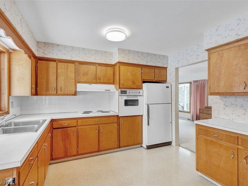 165 Paradise Road, Painesville Township, OH 44077 Photo 33