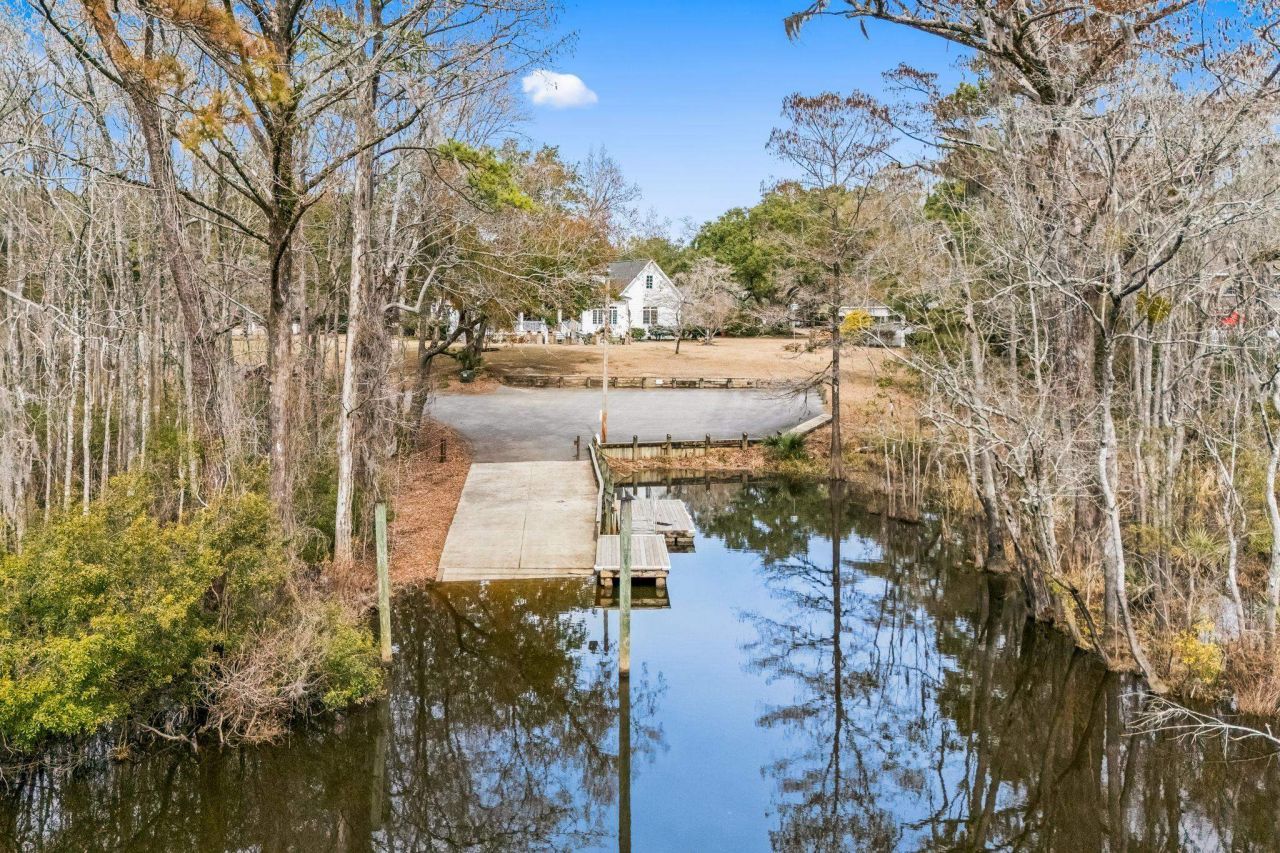 Tbd Shadow Moss Ln. Photo 32