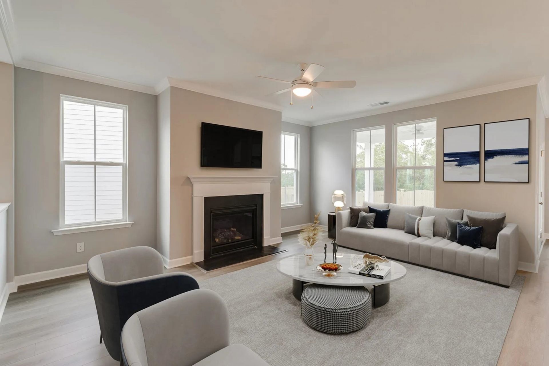 6120 Zoe Way Photo 4