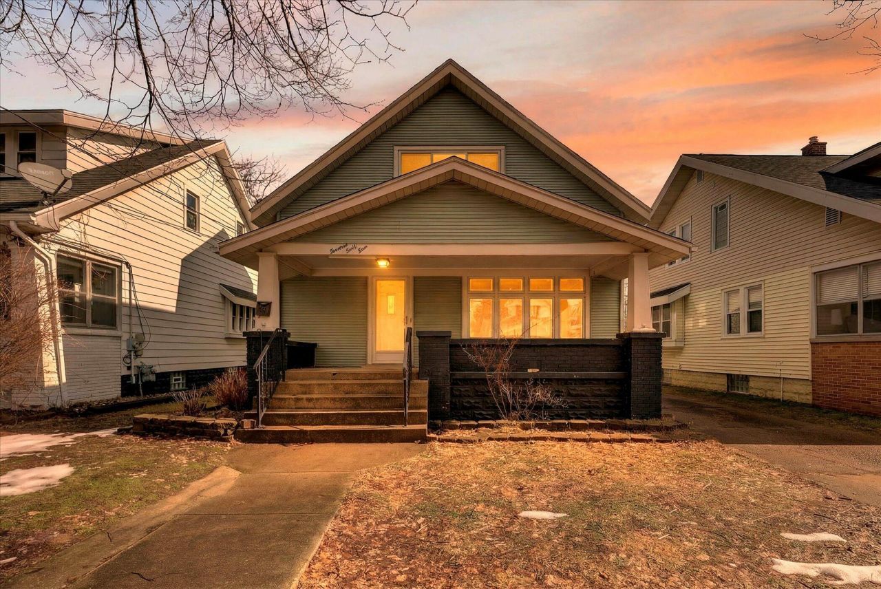 1444 Tamarack Avenue Nw, Grand Rapids, MI 49504 Main Photo