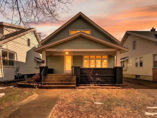 1444 Tamarack Avenue NW, Grand Rapids, MI 49504