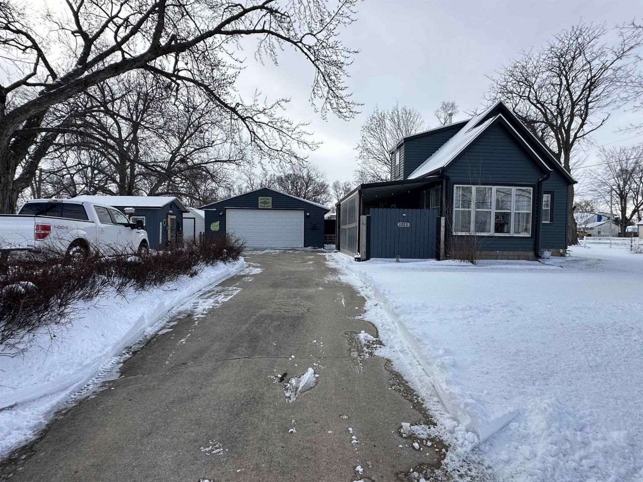 1012 Central Avenue, Evansdale, IA 50707 Main Photo