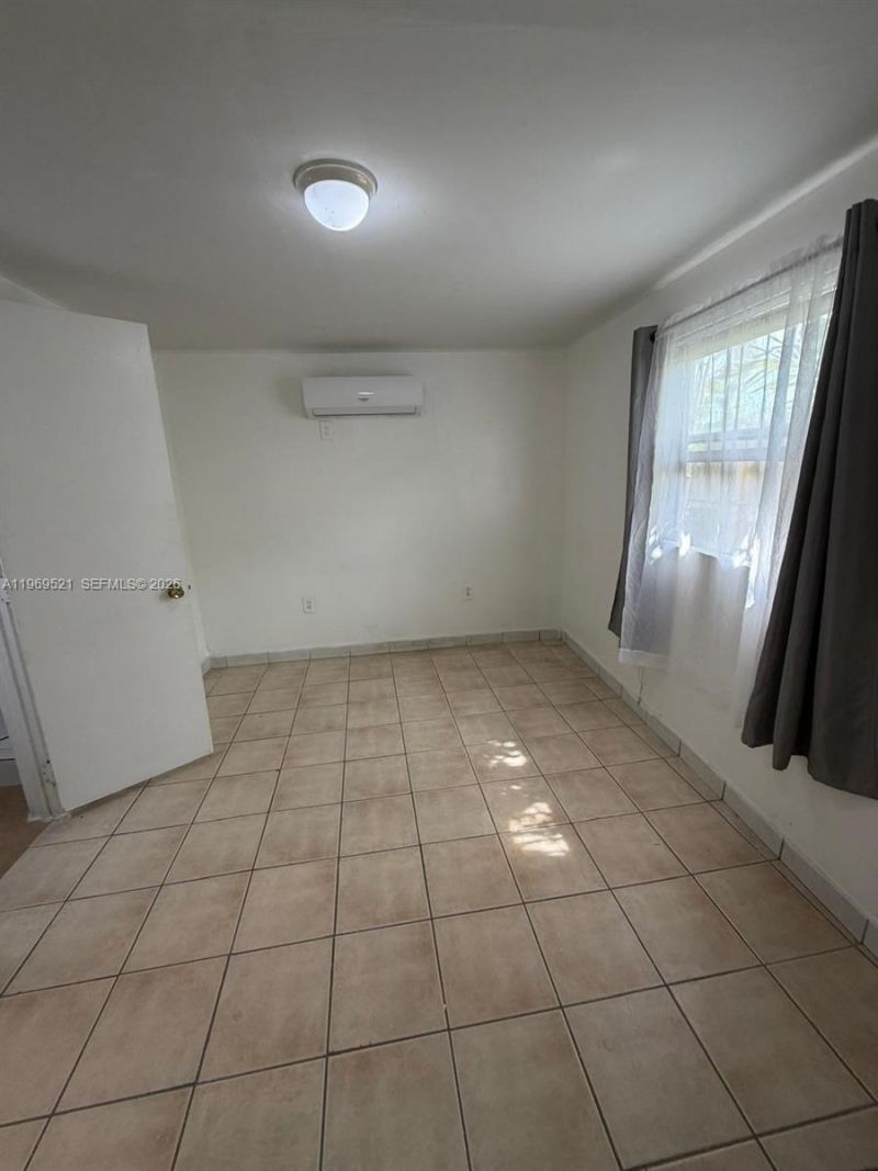 9770 SW 47th St , Unit 2, Miami, FL 33165 Photo