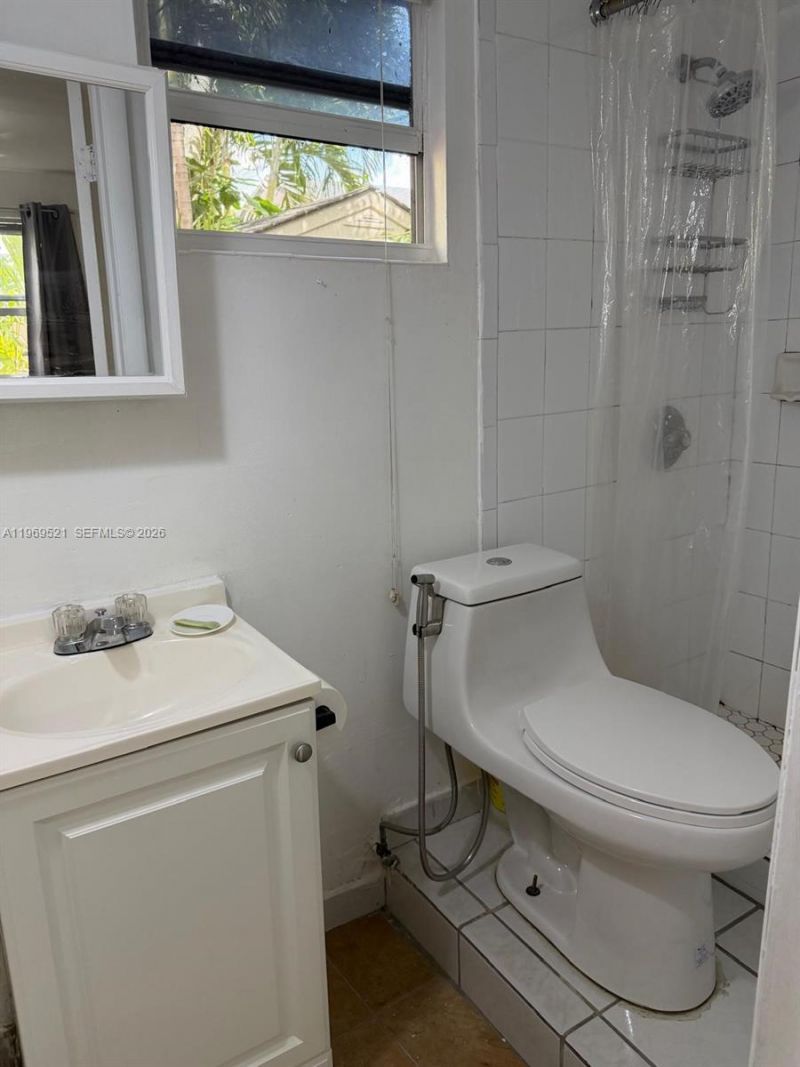 9770 SW 47th St , Unit 2, Miami, FL 33165 Photo