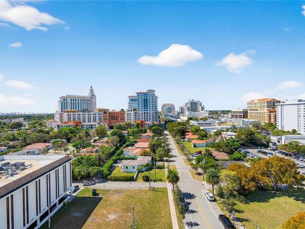 2351 Douglas Rd, Unit 1104, Miami, FL 33145