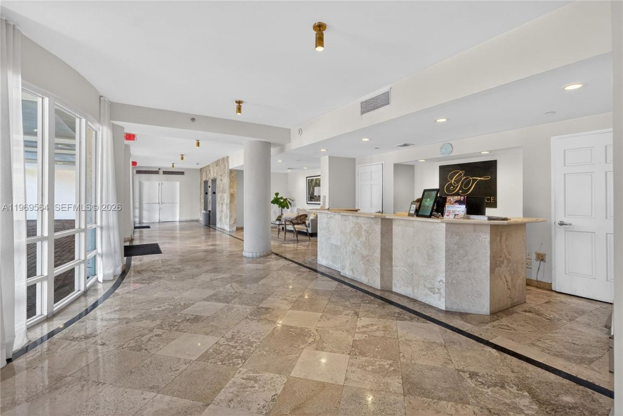 2351 Douglas Rd, Unit 1104, Miami, FL 33145 Photo