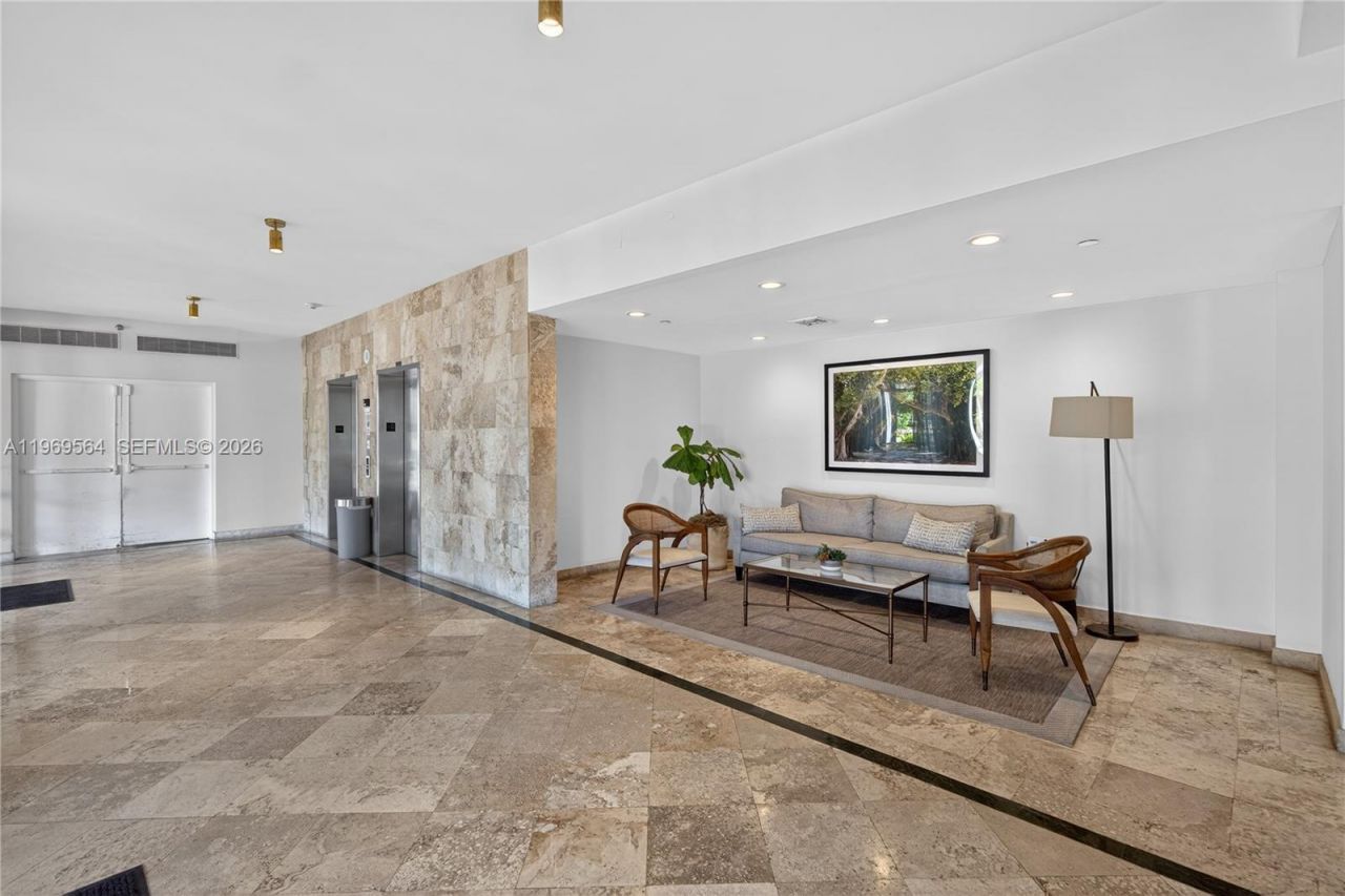 2351 Douglas Rd, Unit 1104, Miami, FL 33145 Photo