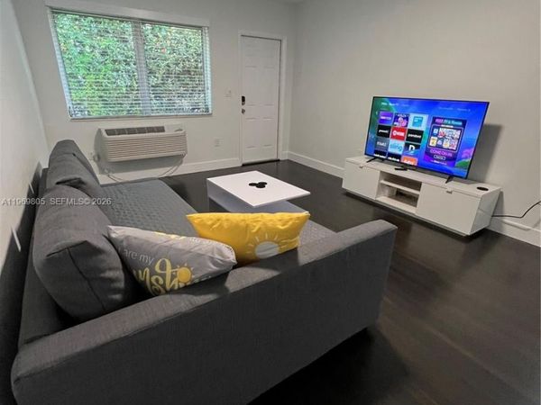 620 Jefferson Ave, Unit 2, Miami Beach, FL 33139