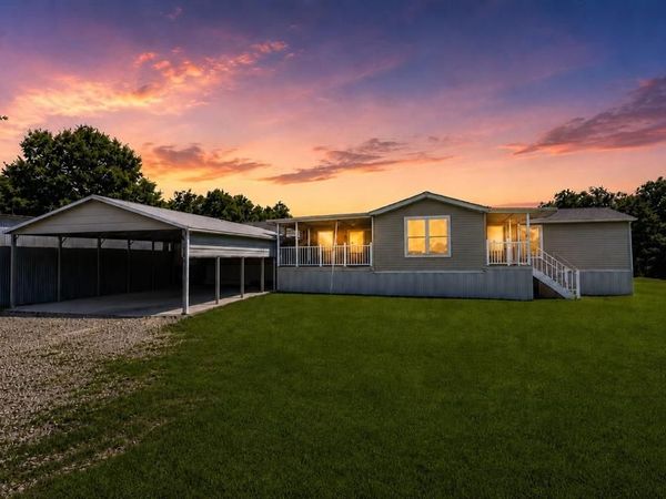 400 Avenue D, Point, TX 75472