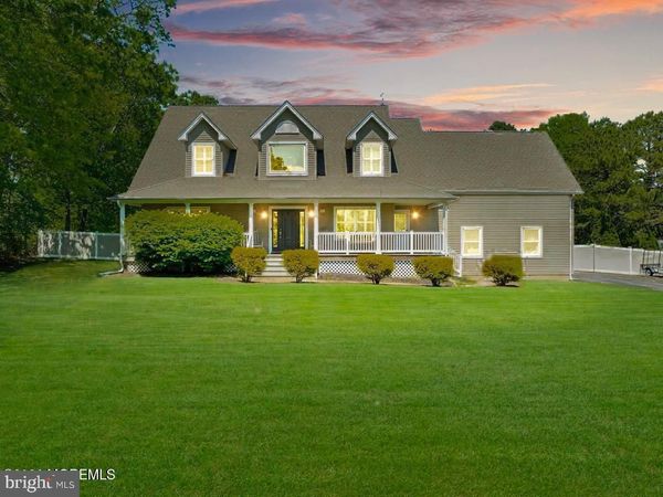 274 BEACHVIEW AVENUE, MANAHAWKIN, NJ 08050