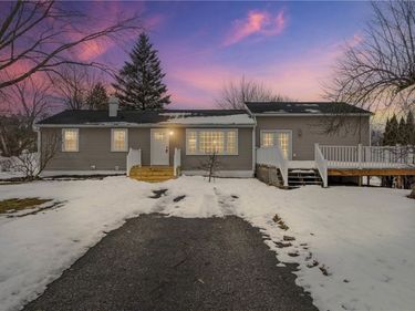 15 Aprille Lane, Rush, NY 14543