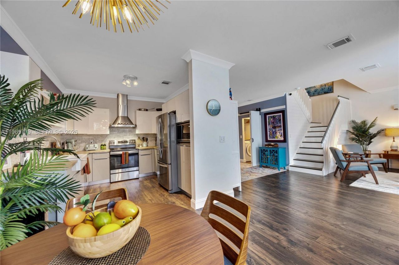 1690 Yellowheart Way , Hollywood, FL 33019 Photo