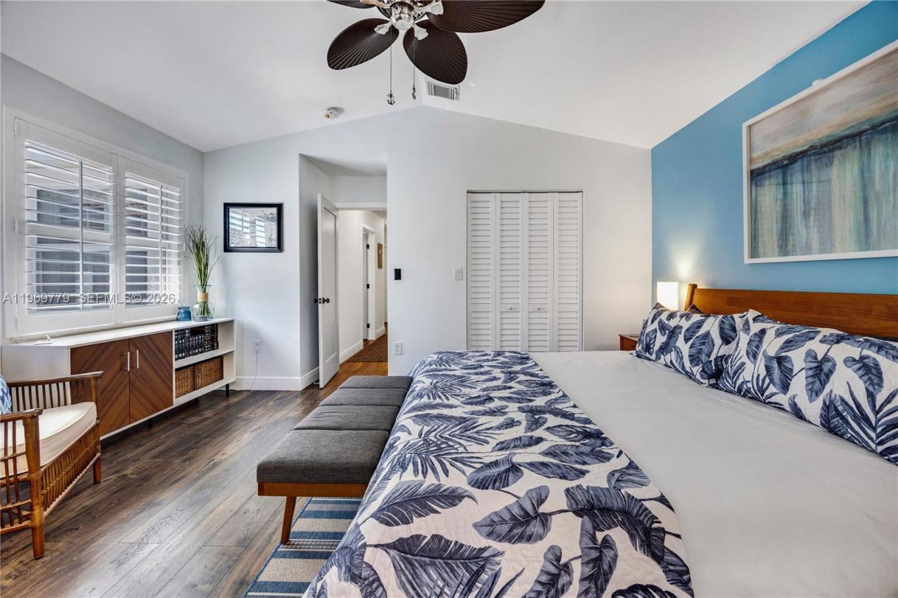 1690 Yellowheart Way , Hollywood, FL 33019 Photo