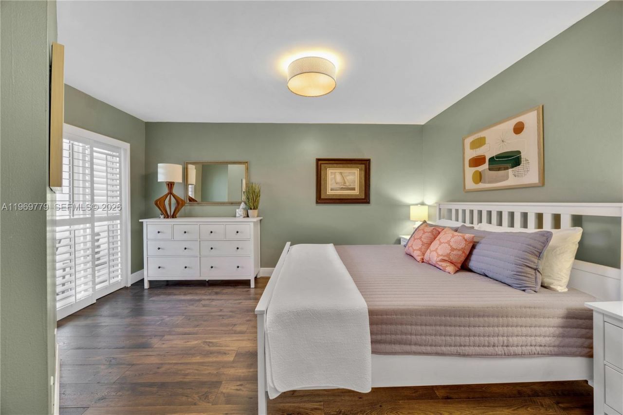 1690 Yellowheart Way , Hollywood, FL 33019 Photo